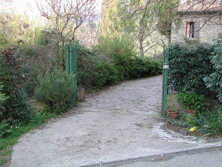 パンツァーノAgriturismo Podere La Casaアパートメント エクステリア 写真